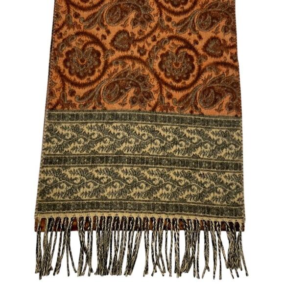 V. FRAAS Accessories - V. Frass cashmink acrylic paisley scarf.